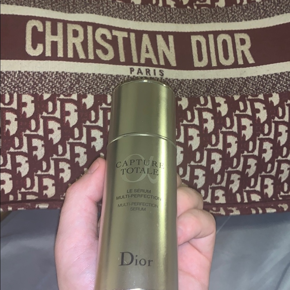 Lé Serum! DIOR (SOLD OUT FORMULA)